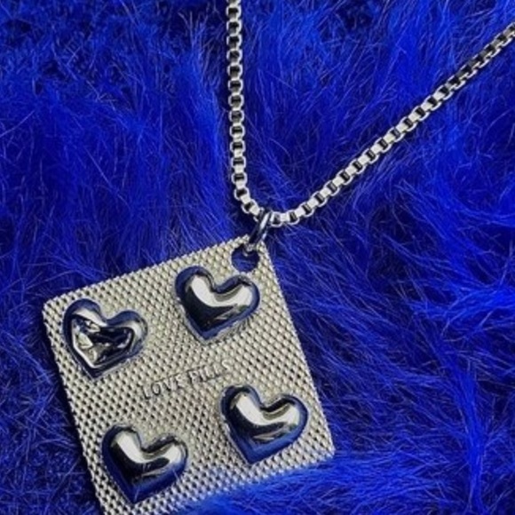Dolls Kill Jewelry - Silver plated 4 pill necklace with charm